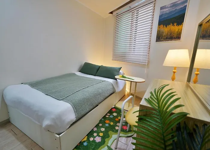 アパート 2room, 6 People, Myeongdong, Itaewon, Station