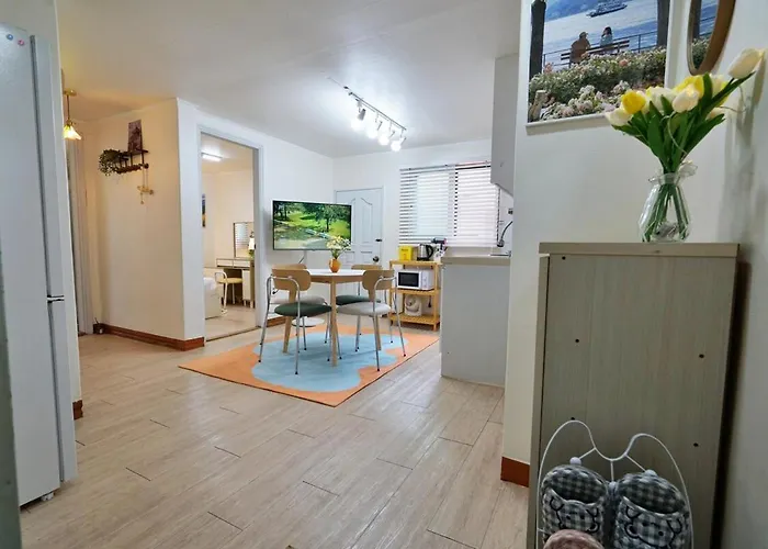 2room, 6 People, Myeongdong, Itaewon, Station ソウル特別市