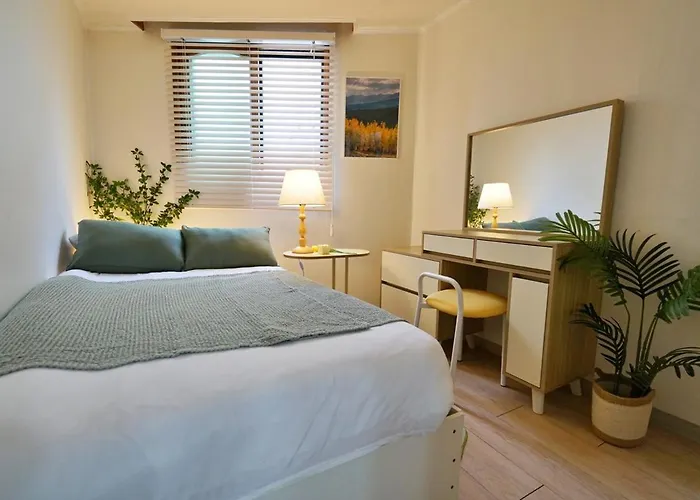 2room, 6 People, Myeongdong, Itaewon, Station ソウル特別市
